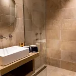 Orelia Luxury *