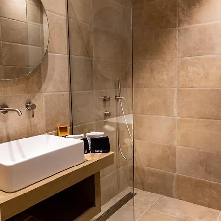 Orelia Luxury Villa *