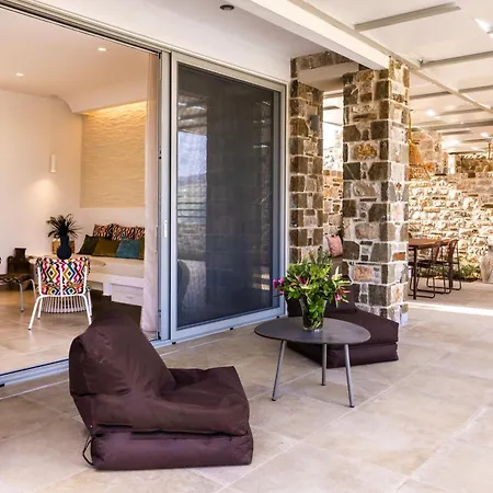 Orelia Luxury Villa Amoopi