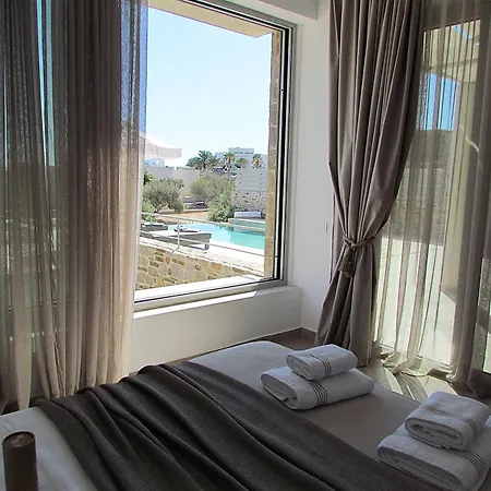 Orelia Luxury Villa