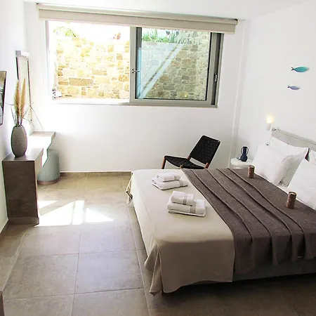 Orelia Luxury