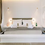 Orelia Luxury