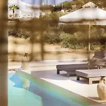 Orelia Luxury Villa