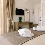 Orelia Luxury *