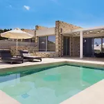 וילה Orelia Luxury אמופי