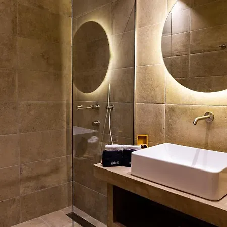 Orelia Luxury Villa