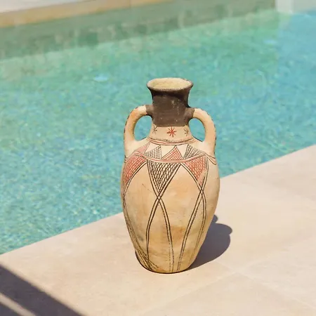 Orelia Luxury فيلة *