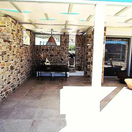 Orelia Luxury Villa Amoopi