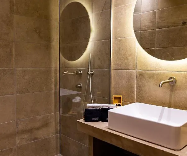 Orelia Luxury فيلة