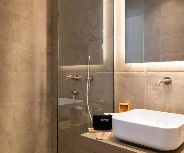 Orelia Luxury فيلة *